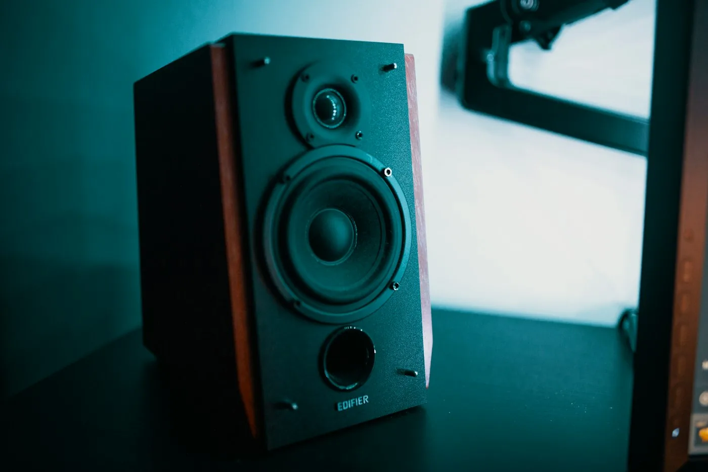 Edifier R1280T Bookshelf Speakers